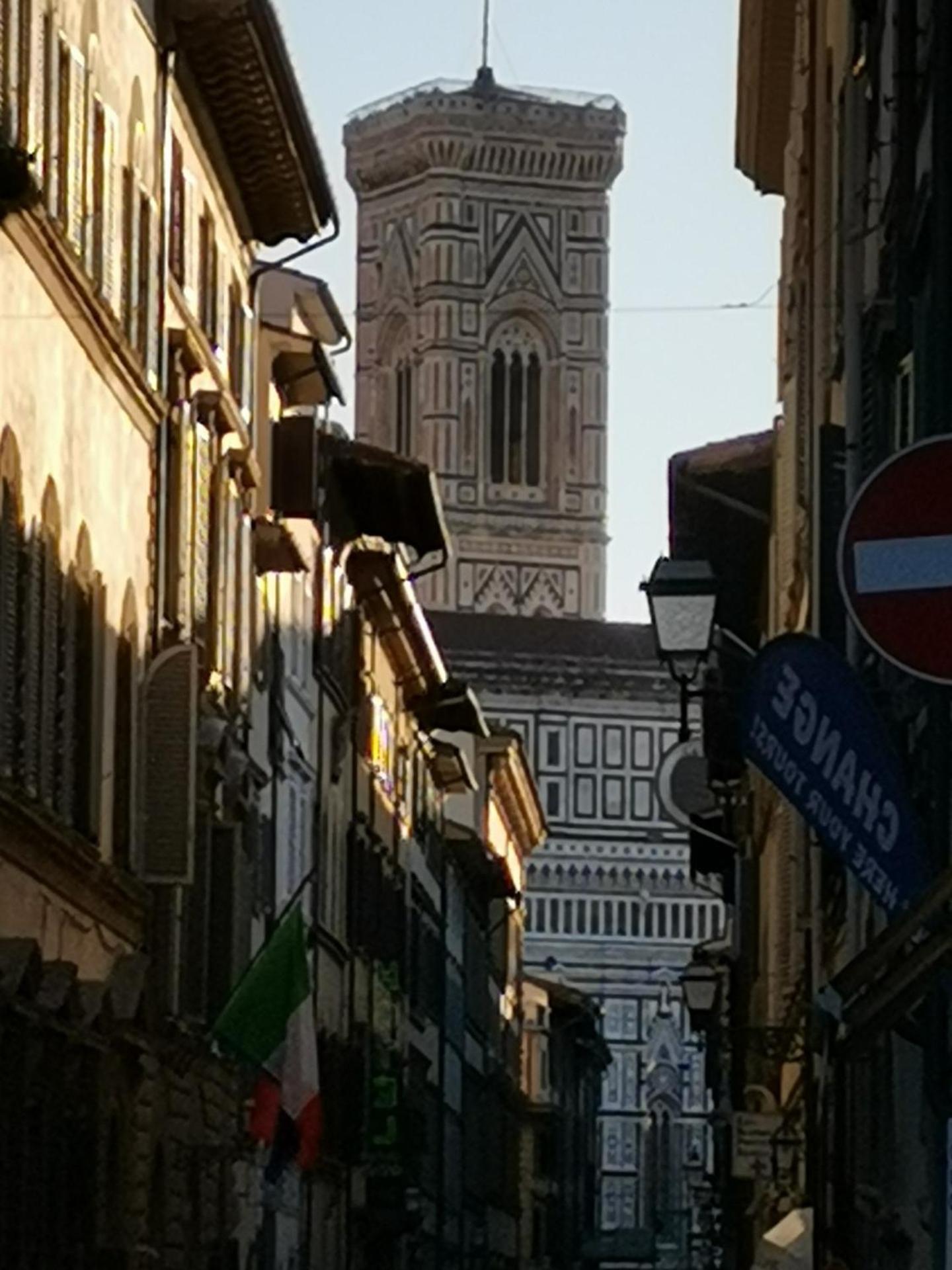 Via Ricasoli *